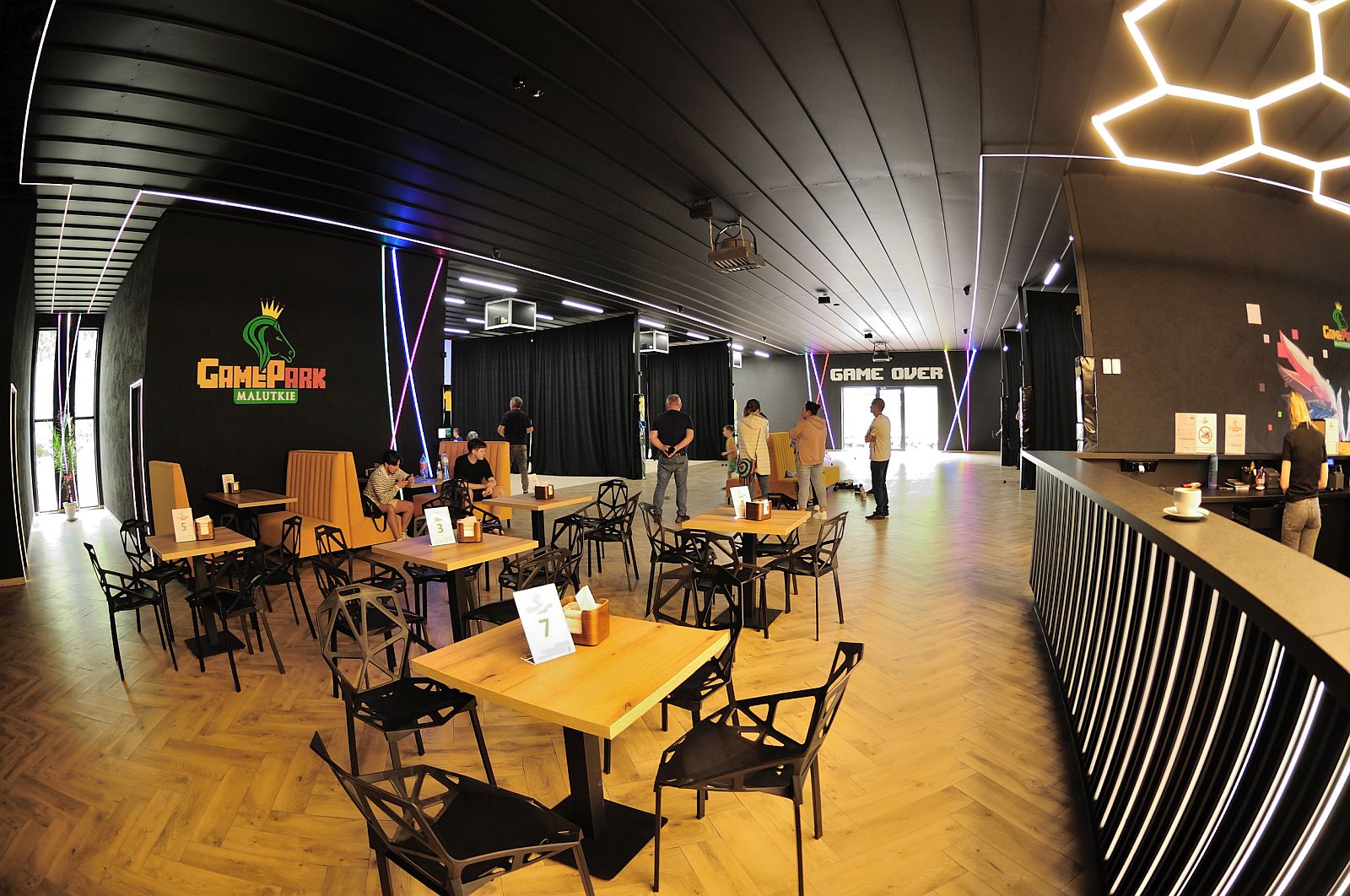 Malutkie Game Park Bistro Gry interaktywne dla dzieci na urodziny.