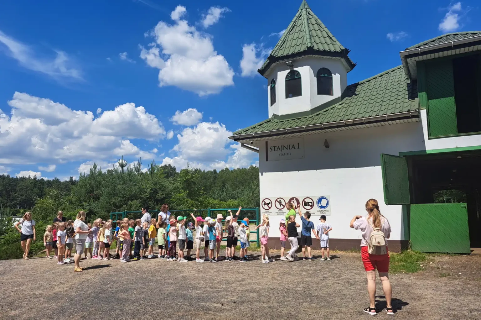 SPACER Z PRZEWODNIKIEM I MINI ZOO